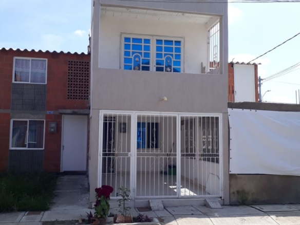 Casa hermosa en Paisaje de las Flores al lado de Terranova en Jamundi