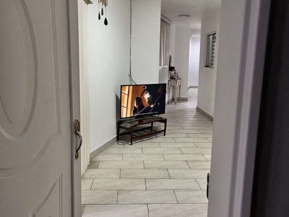 Venta de apartamento en el barrio Trinidad, sobre la carrera 65 lugar estratégico y central