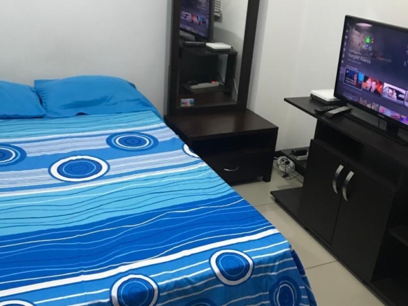 Se Arrienda habitación amoblada con parqueadero en La Flora Cali