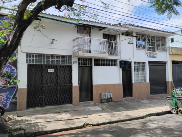 Vendo predio en San Bosco Cali