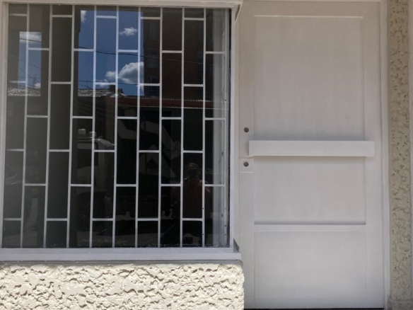 LOCAL EXTERIOR, Primer piso, 17 m2 , baño, bahía de parqueo, Carrera 49 # 93 – 80 Barrio la Castellana,