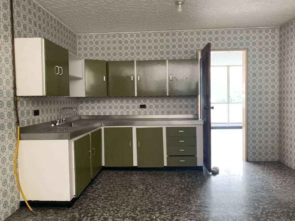 APARTAMENTO EN VENTA BARRIO GRANADA CALI