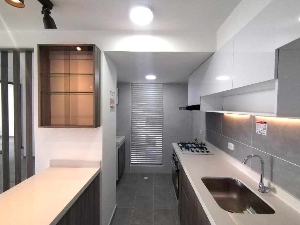 ALQUILER O VENTA EXCELENTE APARTAMENTO TIERRALINDA DEL PARQUE- CALI-SUR