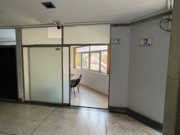 Oficina en Cali en el Edificio Shopping Las Fuentes