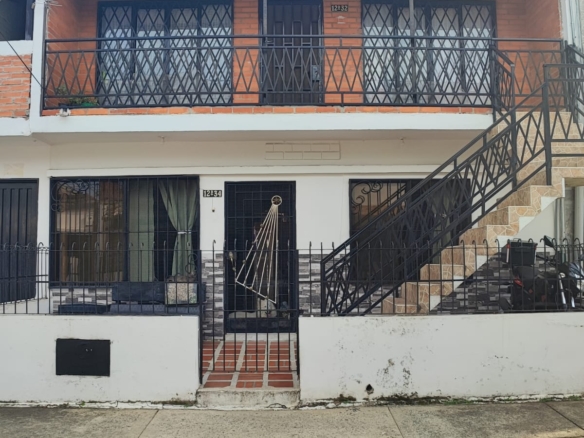 Casa en Panamericano, Cali, de 2 nileves