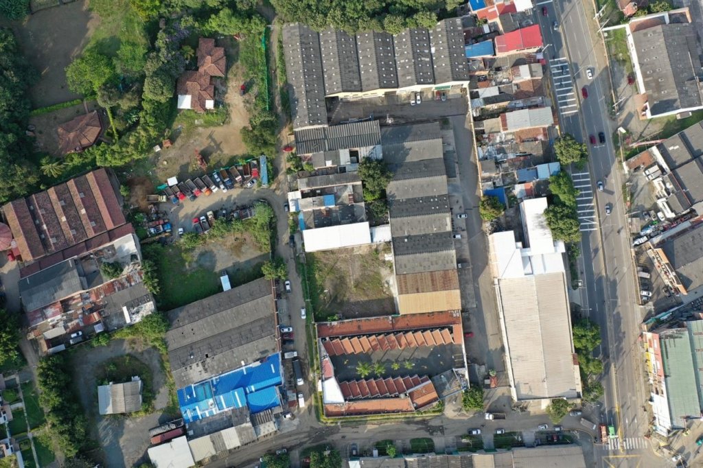 VENTA DE LOTE INDUSTRIAL EN ARROYO HONDO YUMBO