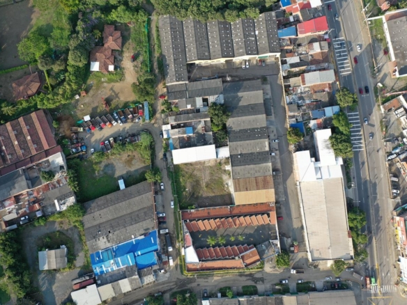 VENTA DE LOTE INDUSTRIAL EN ARROYO HONDO YUMBO