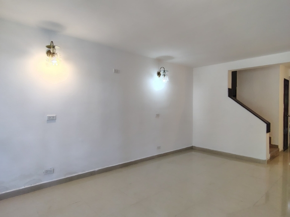 VENTA: CASA TRES NIVELES EN EL CAMINO REAL – SUR -CALI-COLOMBIA
