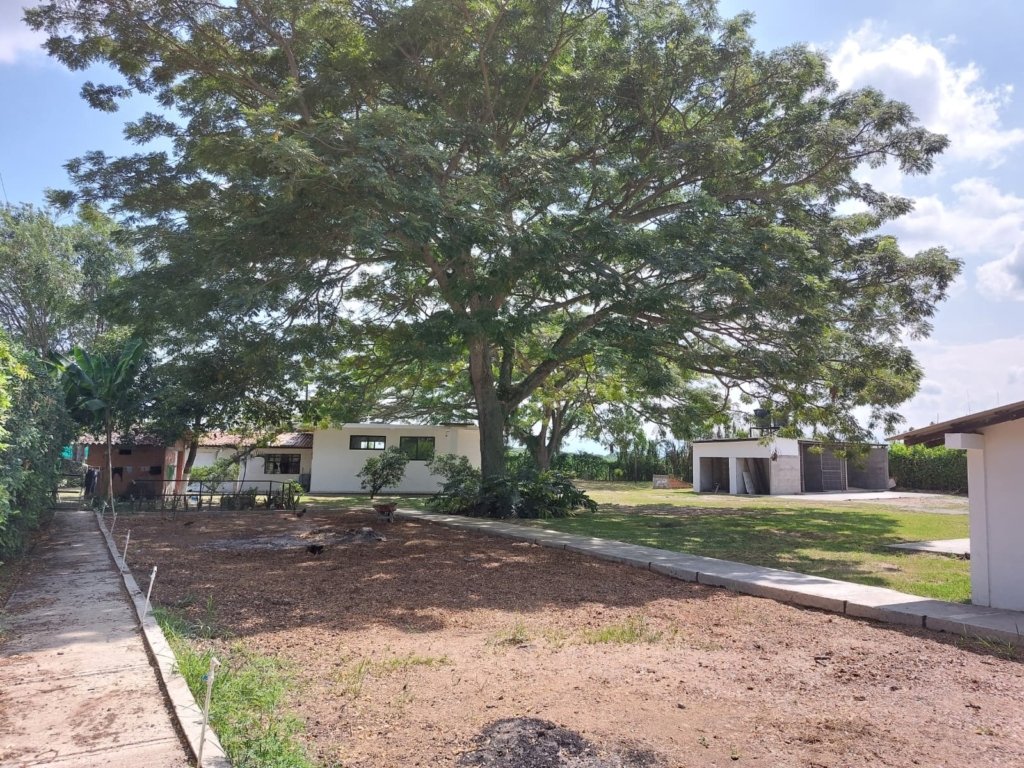 Alquiler de Finca con 3 casas a 15 minutos de Cali