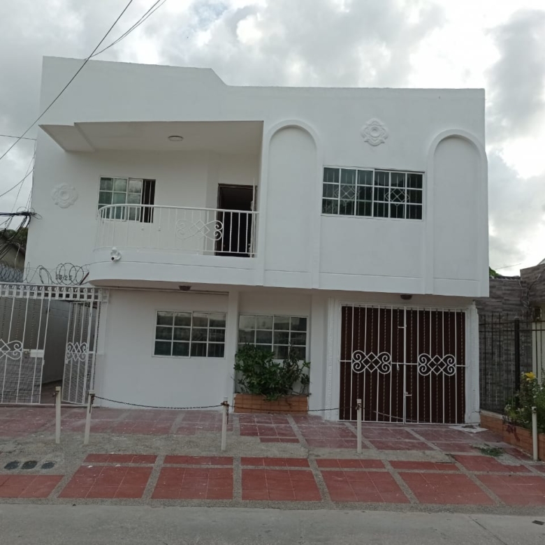 Venta de 3 Casas y un Apartamento en San Isidro Barranquilla