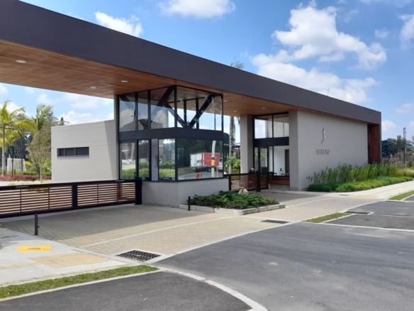Lote en Urbanización Sereno en LLanoGrande