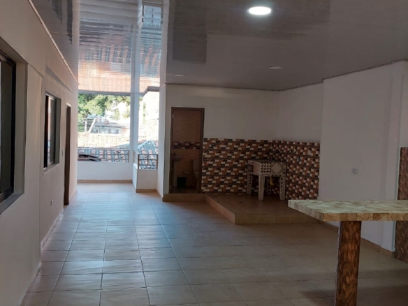 VENTA CASA DE 2 PLANTAS BARRIO LA FLORESTA