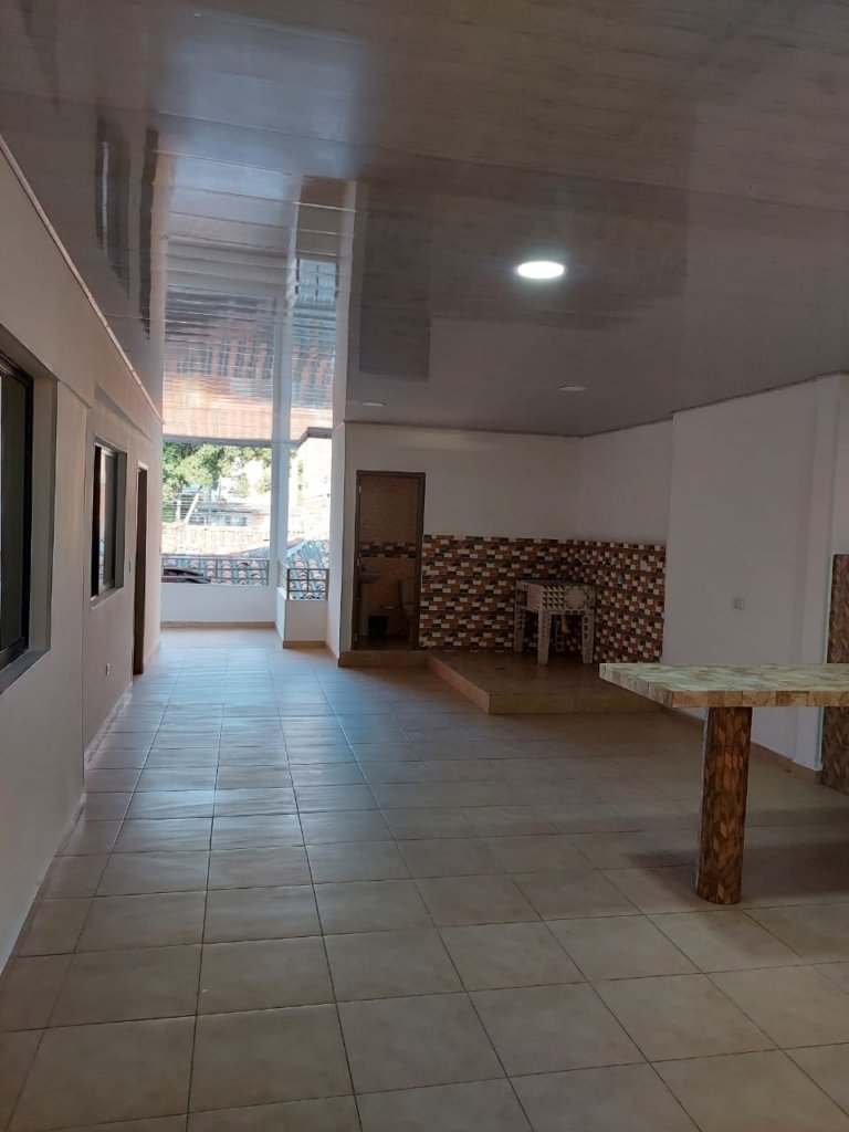 VENTA CASA DE 2 PLANTAS BARRIO LA FLORESTA