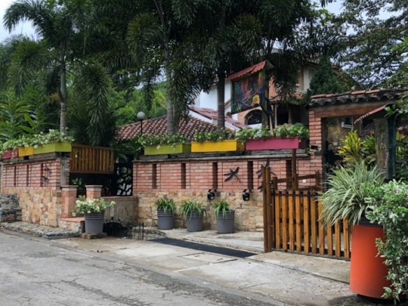 CASA EN CONDOMINIO Peyares 2 en Pance Cali