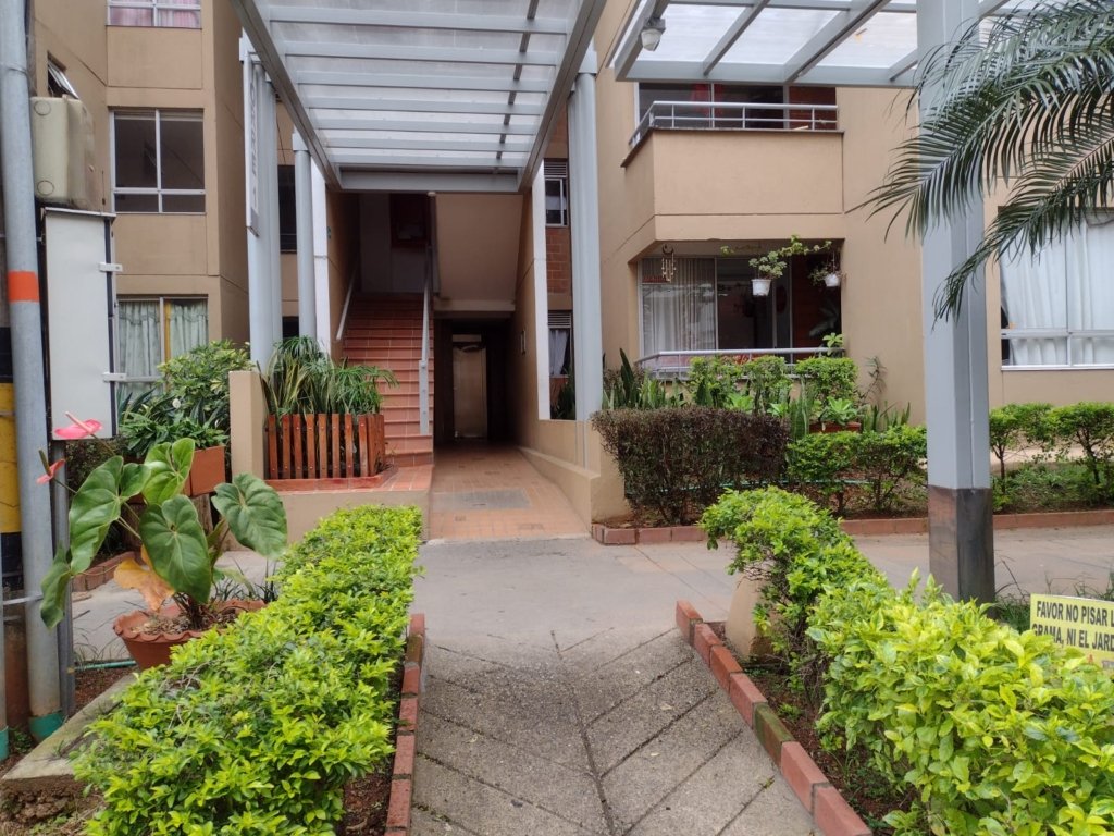 Apartamento en Niquia Urbanización Plaza Navarra