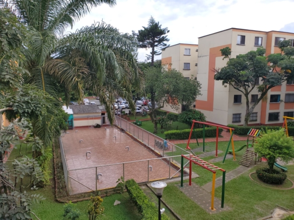 Apartamento en Unidad Residencial Cañaverales 4 Cali