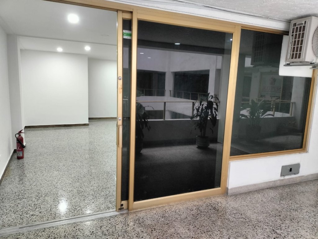 VENDO OFICINA EN CENTRO DE CALI