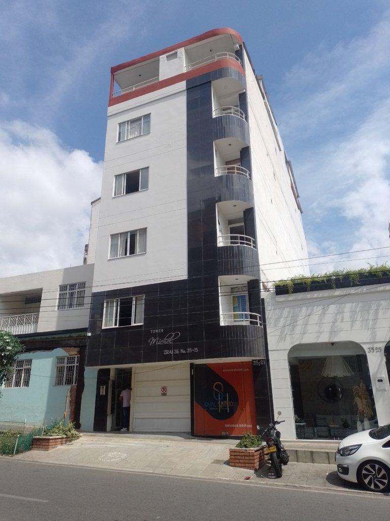 EL PRADO CRA 36 CALLE 35 PISO 4