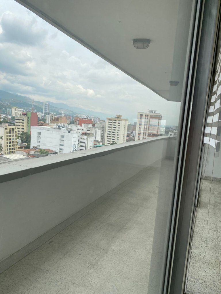 Apartamento en Cali Norte barrio Versalles