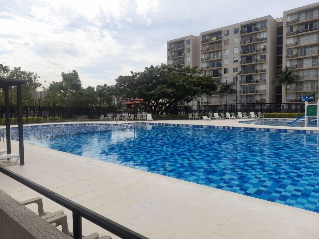 APARTAMENTO EN CONJUNTO RESIDENCIAL LAS PALMAS – CARIOTA RICAURTE