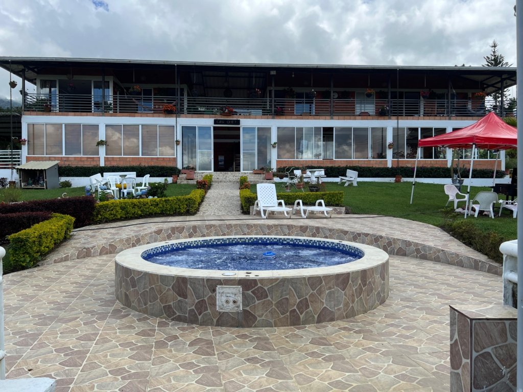Hermosa Finca en el Lago Calima