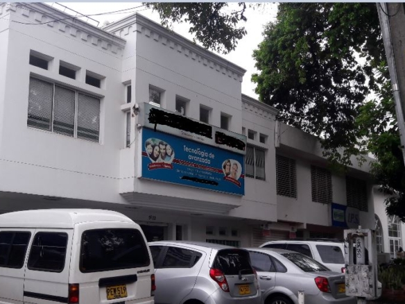 SE VENDE EDIFICIO CLINICA ODONTOLOGICA TRES PISOS