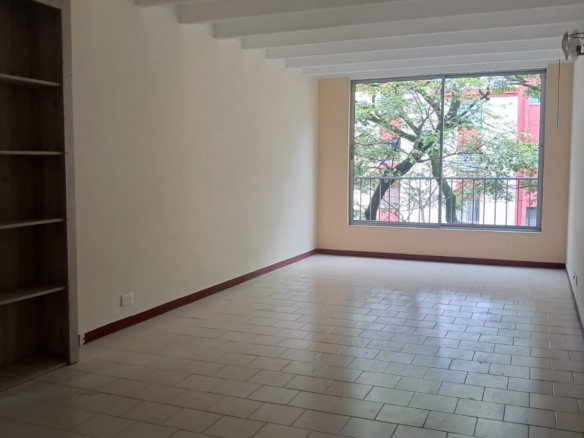 Apartamento en venta en el norte de Cali Conjunto Residencial Girasoles de la Flora