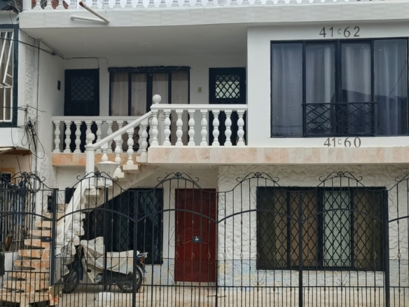 Excelente propiedad! VENDO CASA EN BARRIO SAN JUDAS
