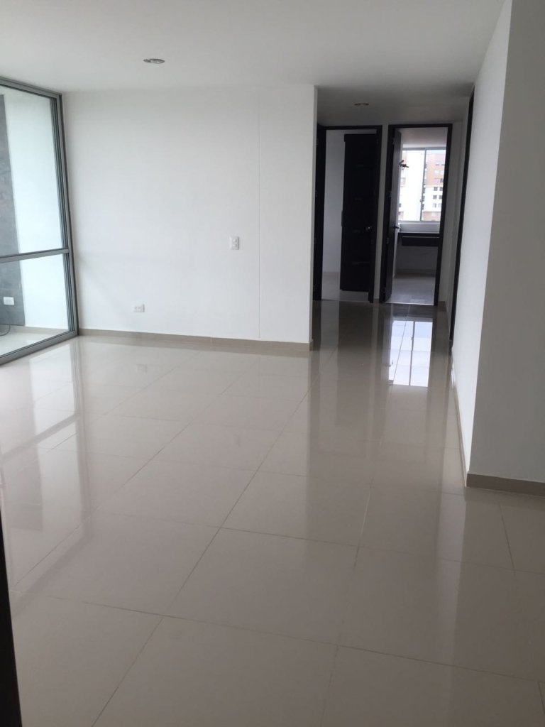 Amplio Apartamento en el Anillo vial Floridablanca – Cañaveral