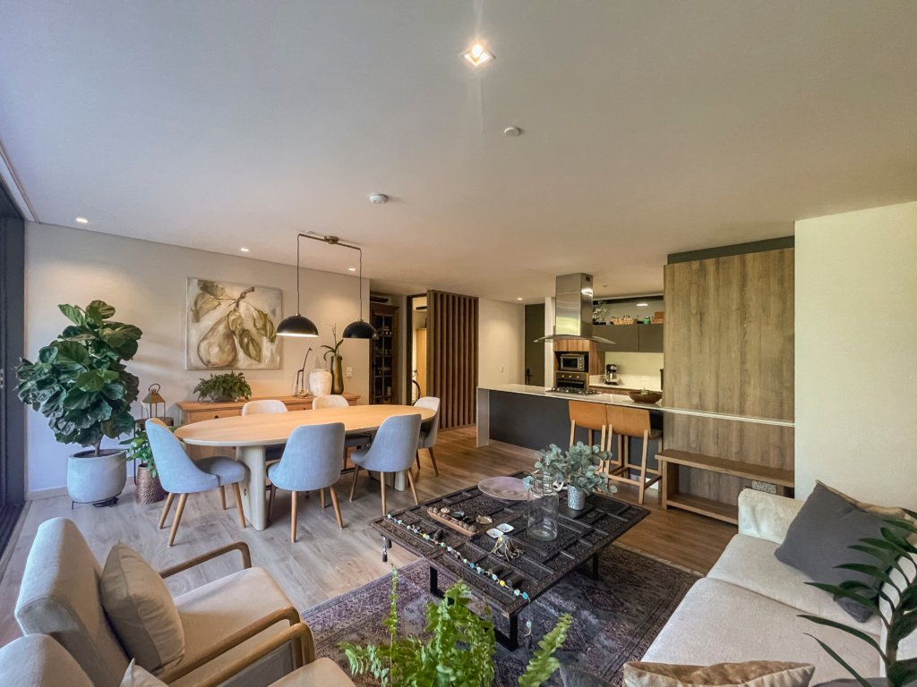 Venta de moderno Apartamento en Las Palmas Medellin