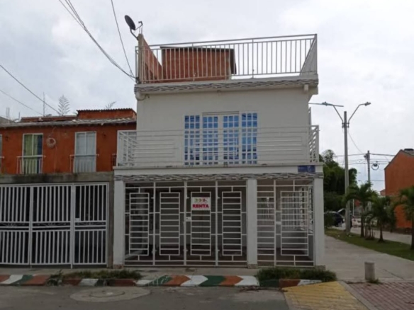 Casa de 3 Pisos – Ciudadela Las Flores, Jamundí