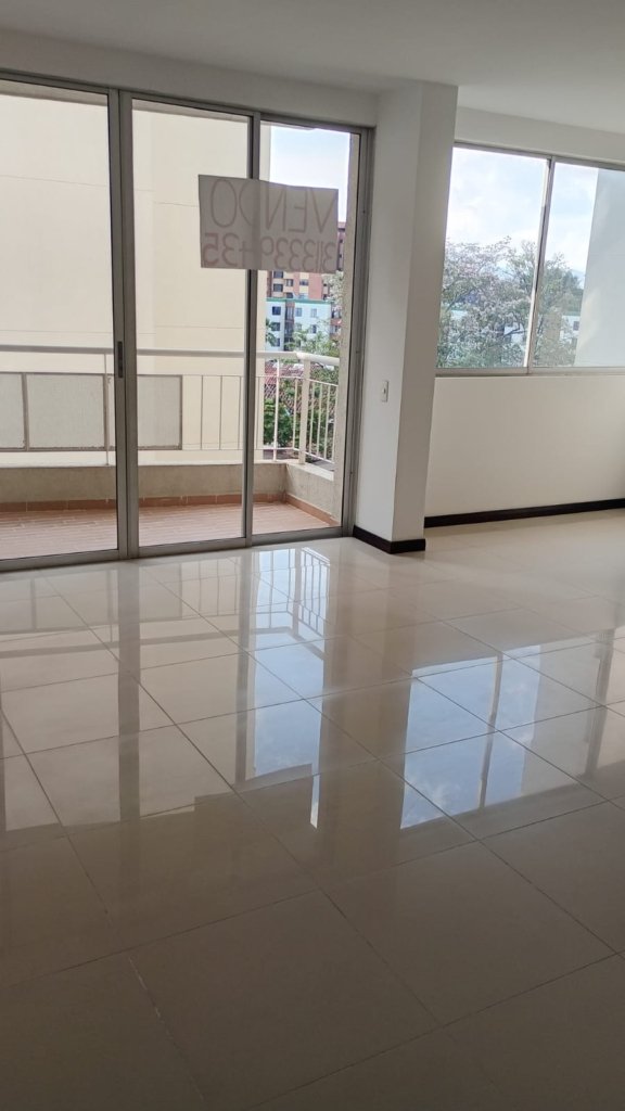 Apartamento en Venta – La Hacienda, Altos de Pinares, Cali