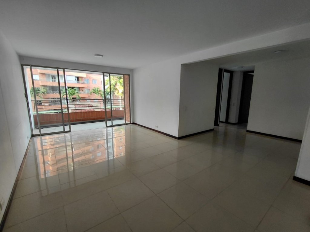 Venta Apartamento 3 piso en la Flora