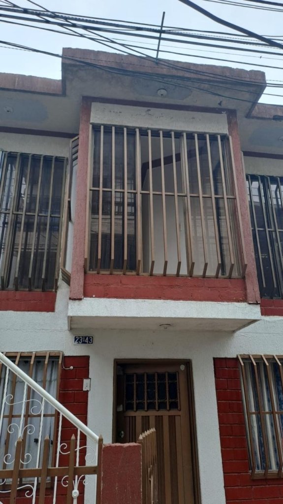 Casa de 2 plantas independientes en Cali – Barrio Compartir