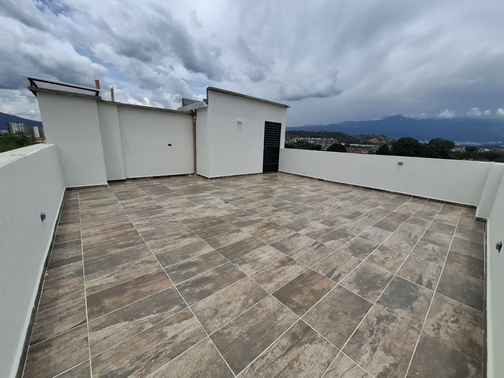 Apartamento en venta quinto piso Full acabados con terraza,frente al estadio Primero de Mayo, GIRON