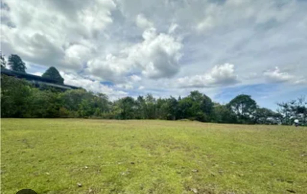 Vendo lote en Llanogrande Rionegro – 14.300 m² planos, zona exclusiva y de alta valorización