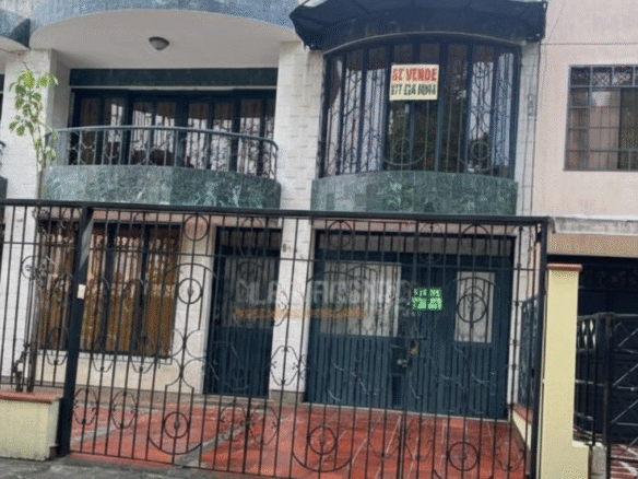 Casa en venta en El Limonar – 300 m² – Dos plantas independientes – Excelente ubicación
