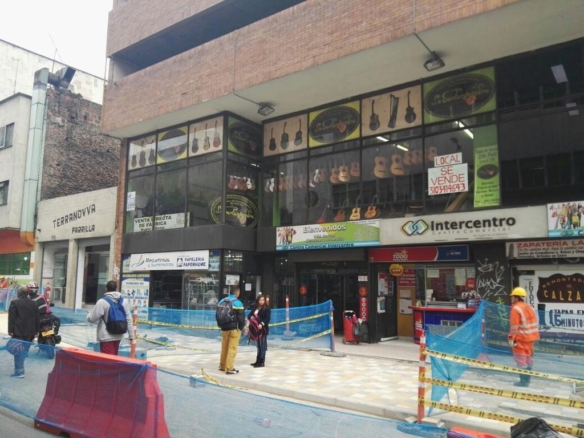Local comercial en venta – Bogotá, Centro – Calle 24 No. 9-31, Local 208