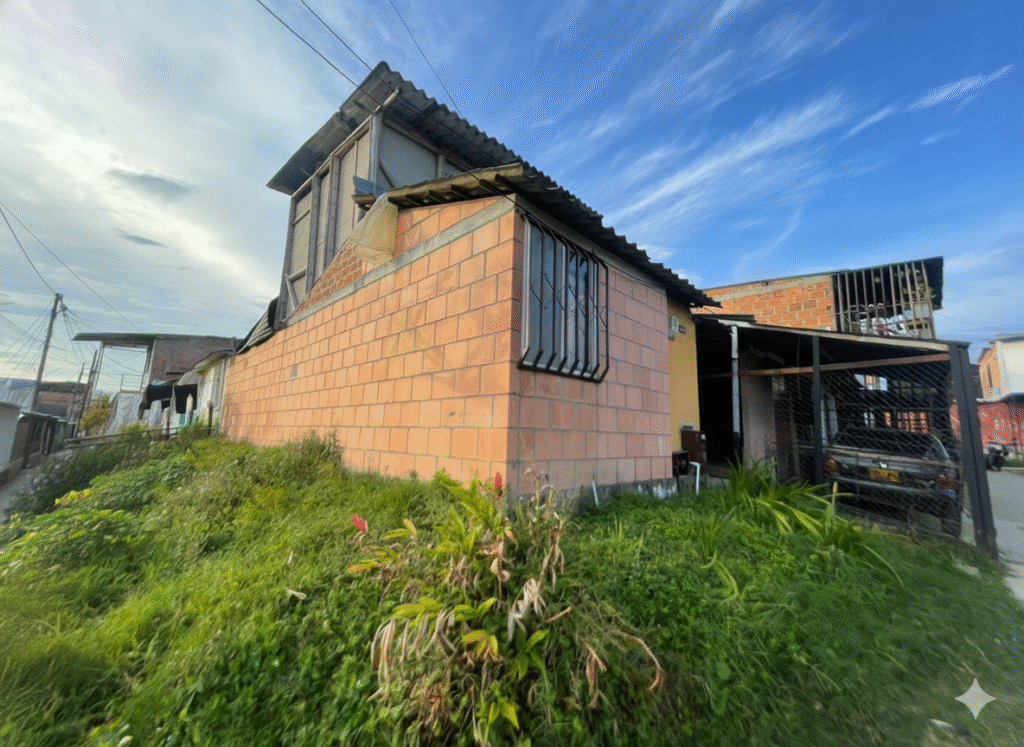 ¡OPORTUNIDAD DE INVERSIÓN! CASA ESQUINERA EN OBRA GRIS- BARRIO BALCONES DE LA VILLA, CALARCÁ – QUINDÍO