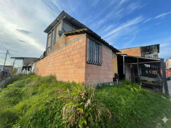 ¡OPORTUNIDAD DE INVERSIÓN! CASA ESQUINERA EN OBRA GRIS- BARRIO BALCONES DE LA VILLA, CALARCÁ – QUINDÍO