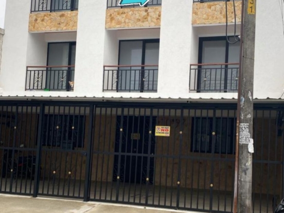Edificio con 22 Apartaestudios para extrenar