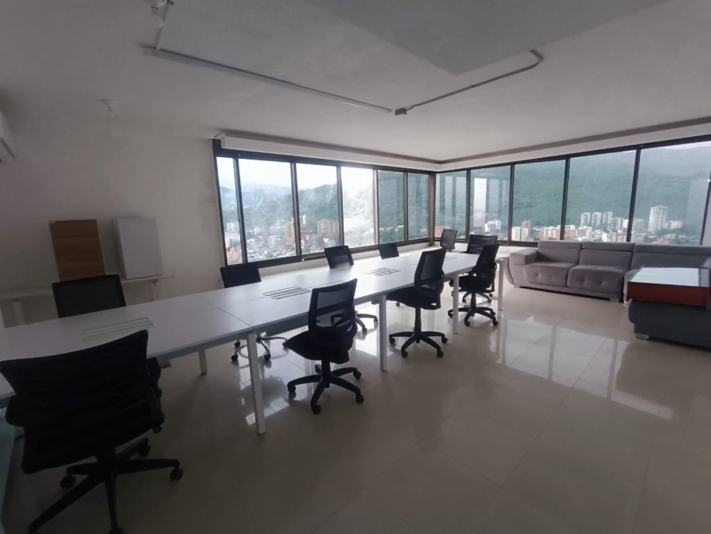 Vendo o permuto oficina/apartamento en la Torre de Cali – 350 m²
