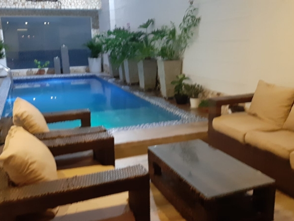 Casa en venta en Buga – Barrio La Merced | 420 m² construidos | Piscina y terraza