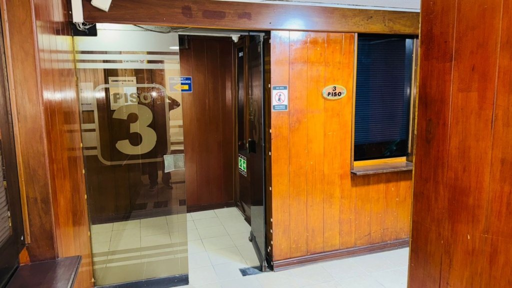 VENTA PISO COMPLETO – OFICINAS O BODEGAS TORRE SUR – PASAJE ROSEDAL BUCARAMANGA