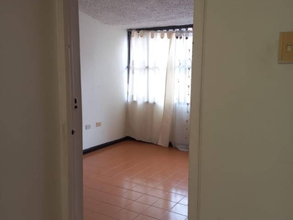 Apartamento en casa de dos pisos Barrios unidos
