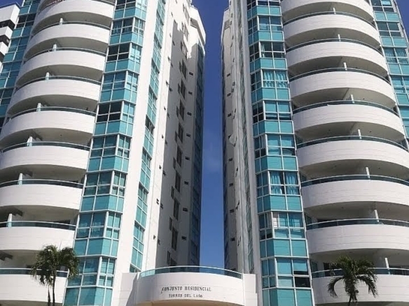 APARTAMENTO EN CARTAGENA (TORRES DEL LAGO) – ALQUILER POR DÍAS