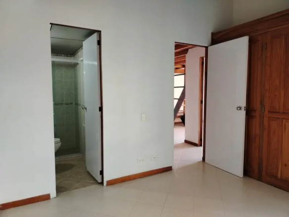 Apartamento en Arriendo en Camino Verde, Envigado