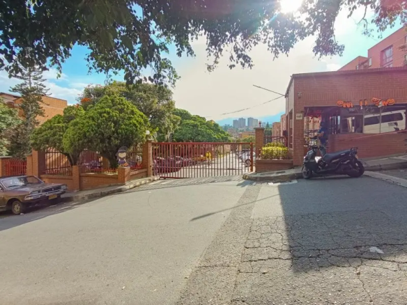 Apartamento en Arriendo en Laureles, Medellín