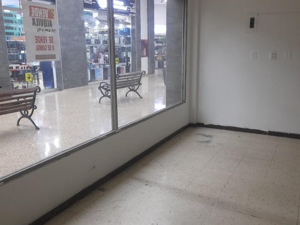 VENTA O ALQUILER DE LOCALES EN CALI CENTRO COMERCIAL PASARELA