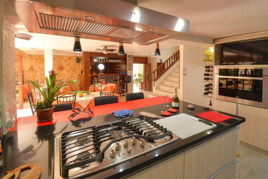 Casa en venta en Palmira – Barrio La Mercedes | 400 m² | 7 Baños